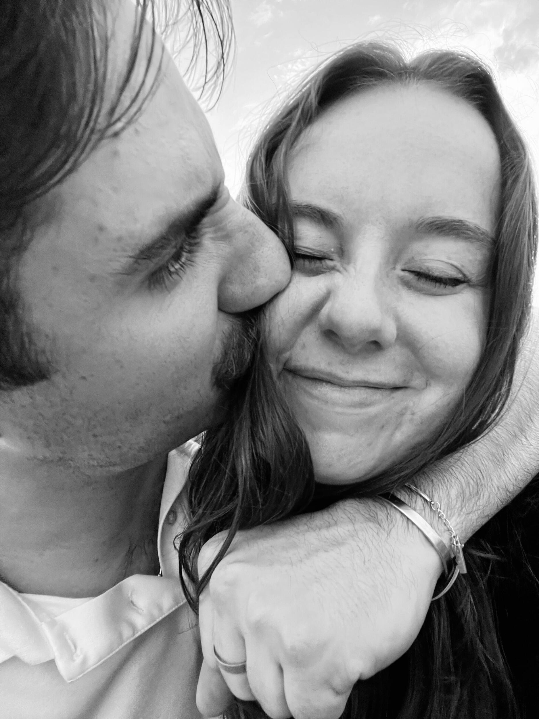 Gina completed her PGY2 residency in Infectious Disease Pharmacy and was moving to Lake Wales, FL where she accepted a job. Amongst the deployments now add in some long distance!