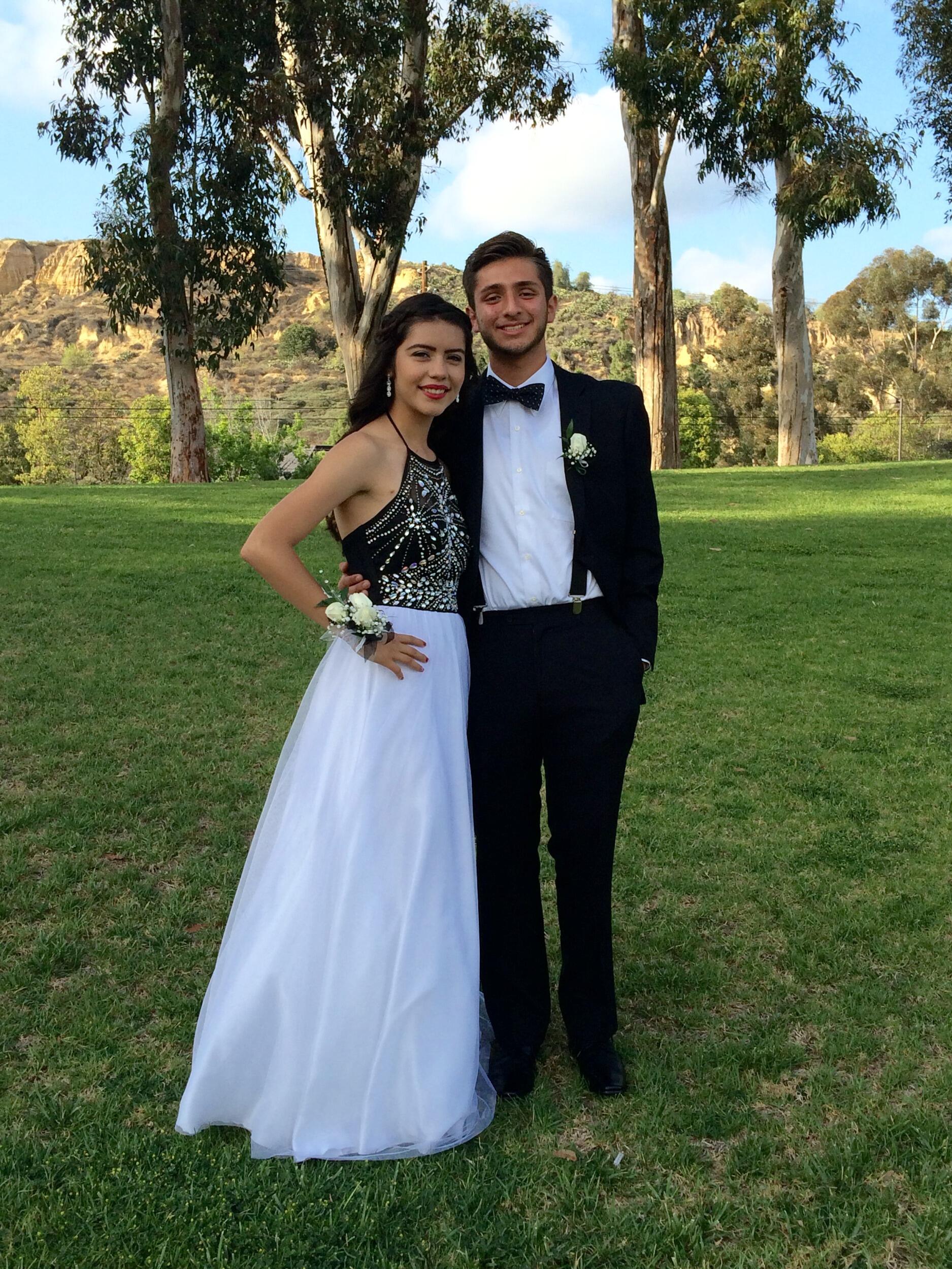 Carlos' Prom