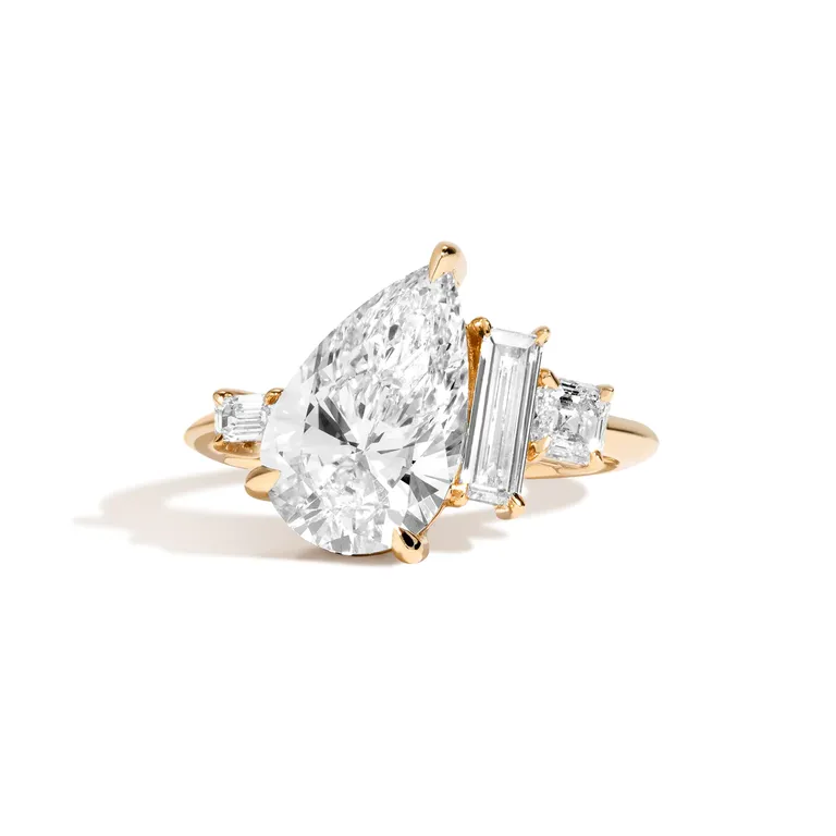 20 Beautiful Yellow Gold Engagement Rings You Need To See