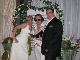 Wedding officient Minister Traditional or Elvis - Wedding Minister - Barrington, IL - Hero Gallery 2