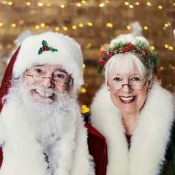 Santa and Mrs Claus Chicagoland, profile image