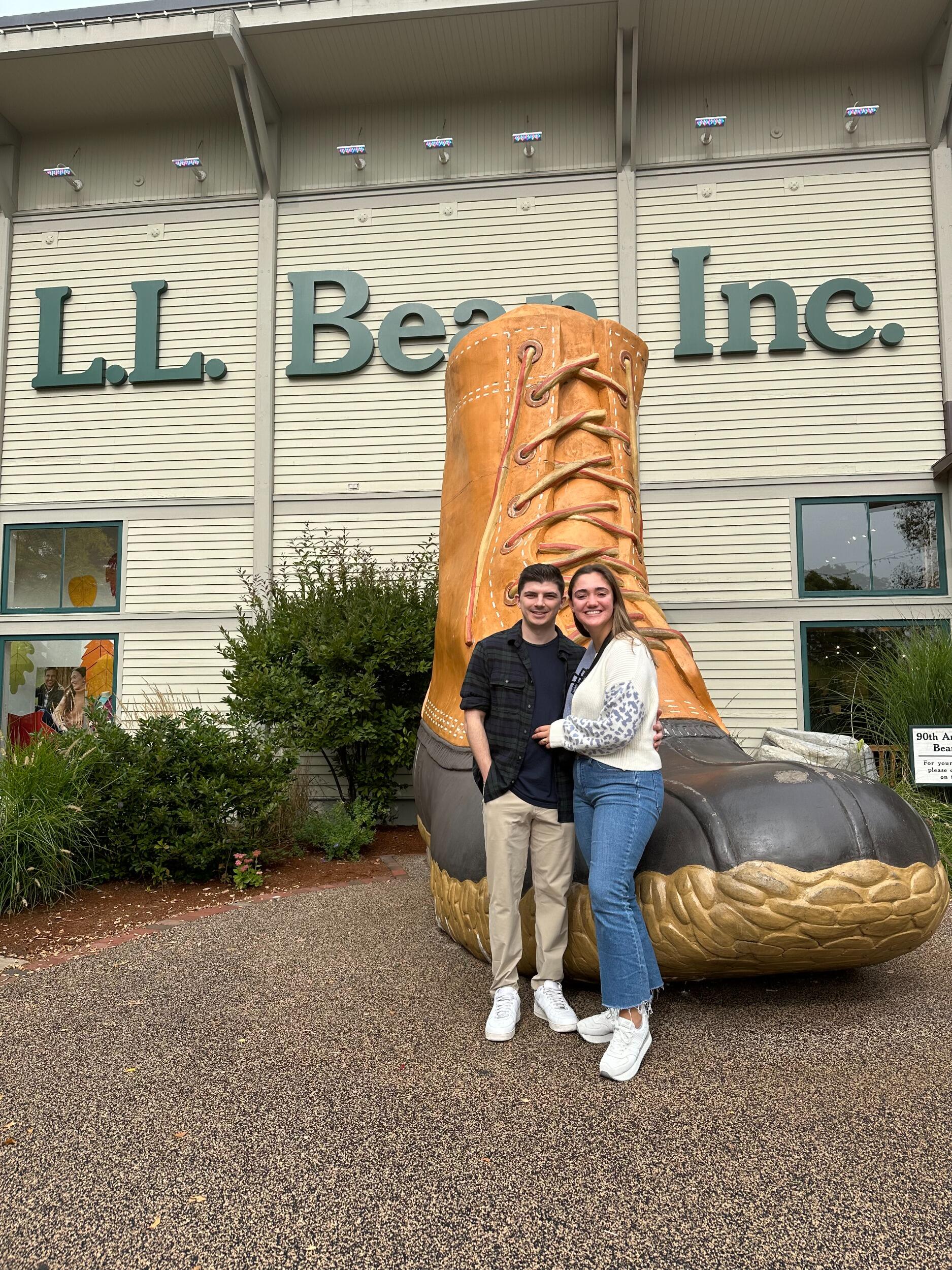 Marissa and David continued to bond over their love of travel. They took their first mini-vacation to Old Orchard Beach, Maine with Marissa's family. 