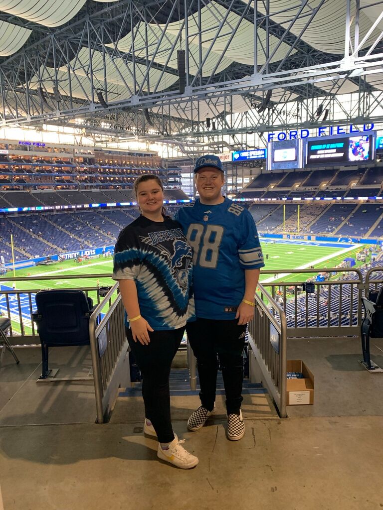 This will be game we will never forget! We were so excited to go to a lions game as it was Michaela's first time. But the lions threw up an absolute stinker losing to the Eagles 44-6. Little did we know that just going to the game would make Mici a huge lions fan and follower of Football.