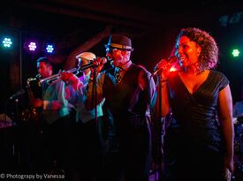 Memphis Soul - Cover Band - Dallas, TX - Hero Gallery 3