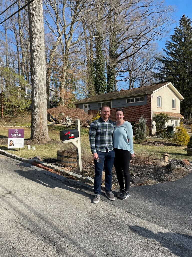 We bought our first house in Newtown Square, PA in spring 2022, and wasted no time getting our dog Millie to make it feel like home. 