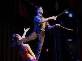 Crescent Circus Magic Show - Magician - Houston, TX - Hero Gallery 3