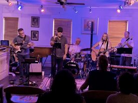Social Tonic - Pop Band - Saint Louis, MO - Hero Gallery 1