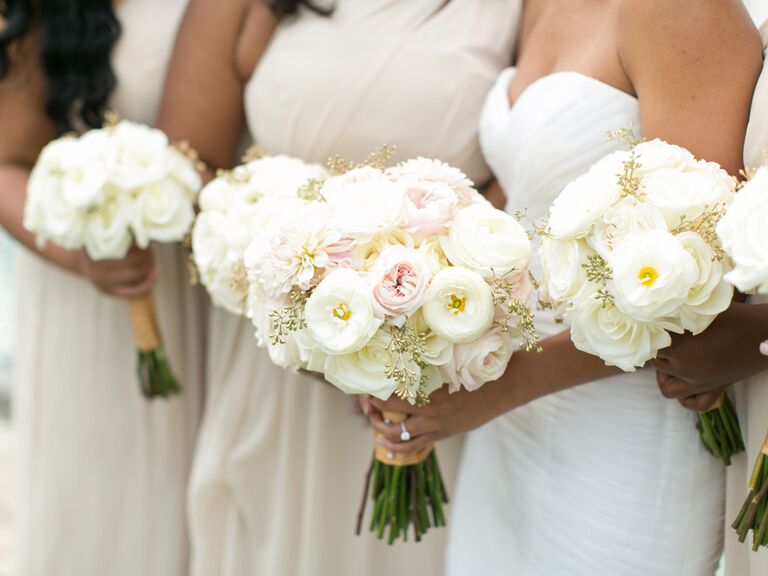Wedding Reception: Alternatives to the Garter and Bouquet Toss