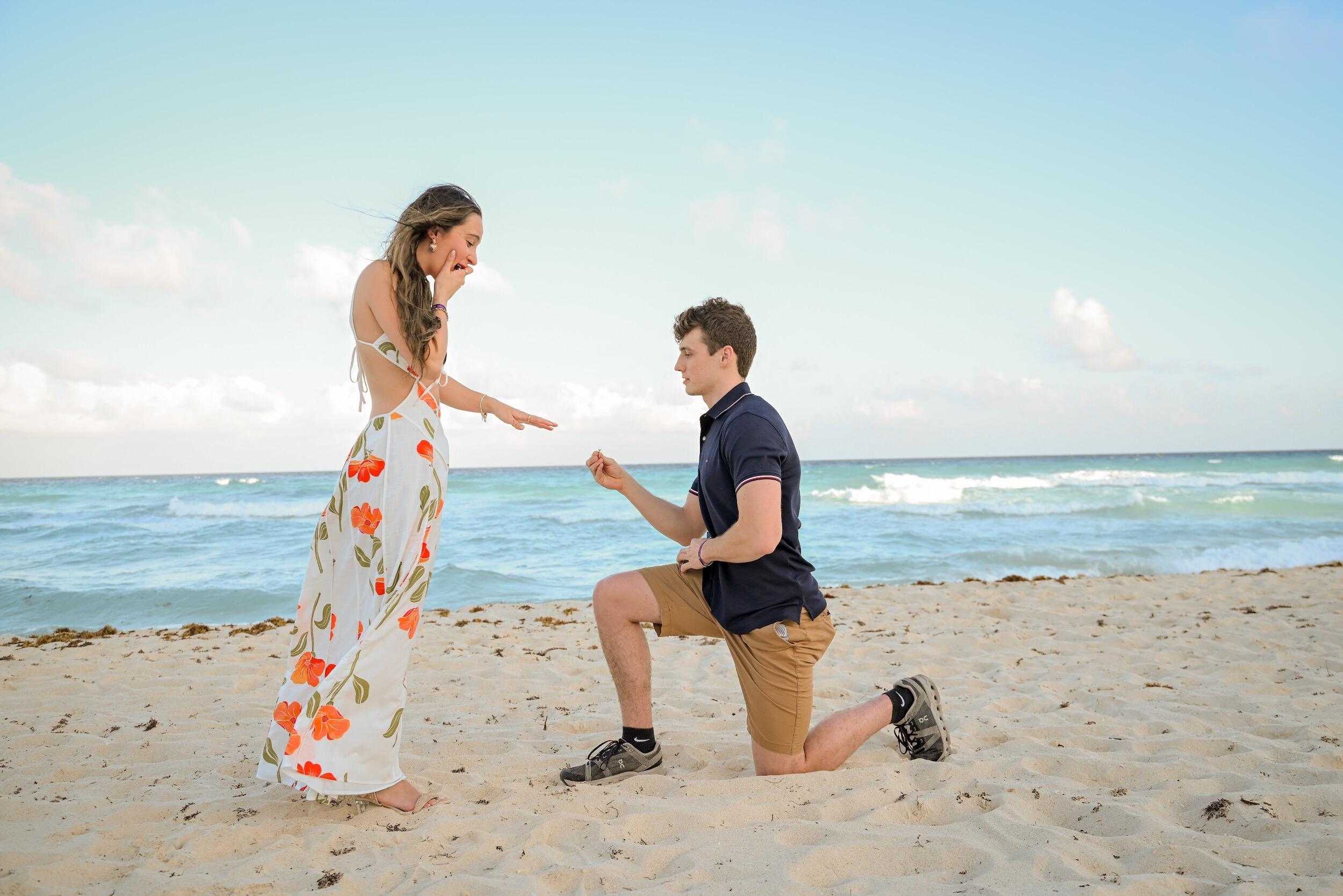 WE GOT ENGAGED!!// NOS COMPROMETIMOS!!