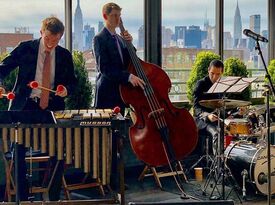 Momentum Featuring Joy - Jazz Band - New York City, NY - Hero Gallery 1