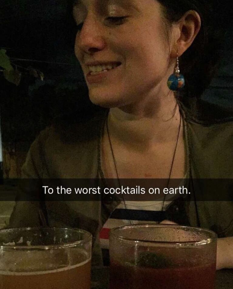 A week before, Kellie cancelled their first date  claiming to be "sick." Getting a gut feeling to just try it, Kellie went out with Jen who picked the literal worst bar on her block - still somehow impressing Kellie.