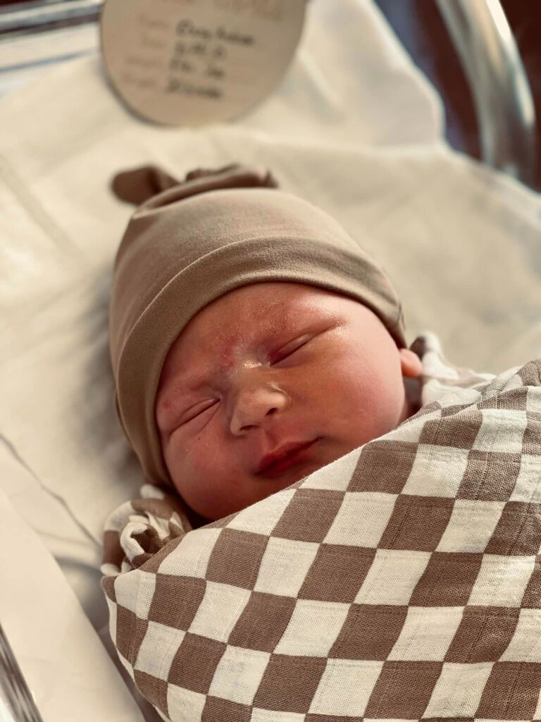 Ozzy Andrew Lutes was born.