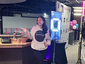 Memorable Social Booths - Photo Booth - Boston, MA - Hero Gallery 4