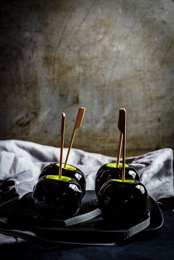 Halloween Finger Food Recipes - Poison Candy Apples