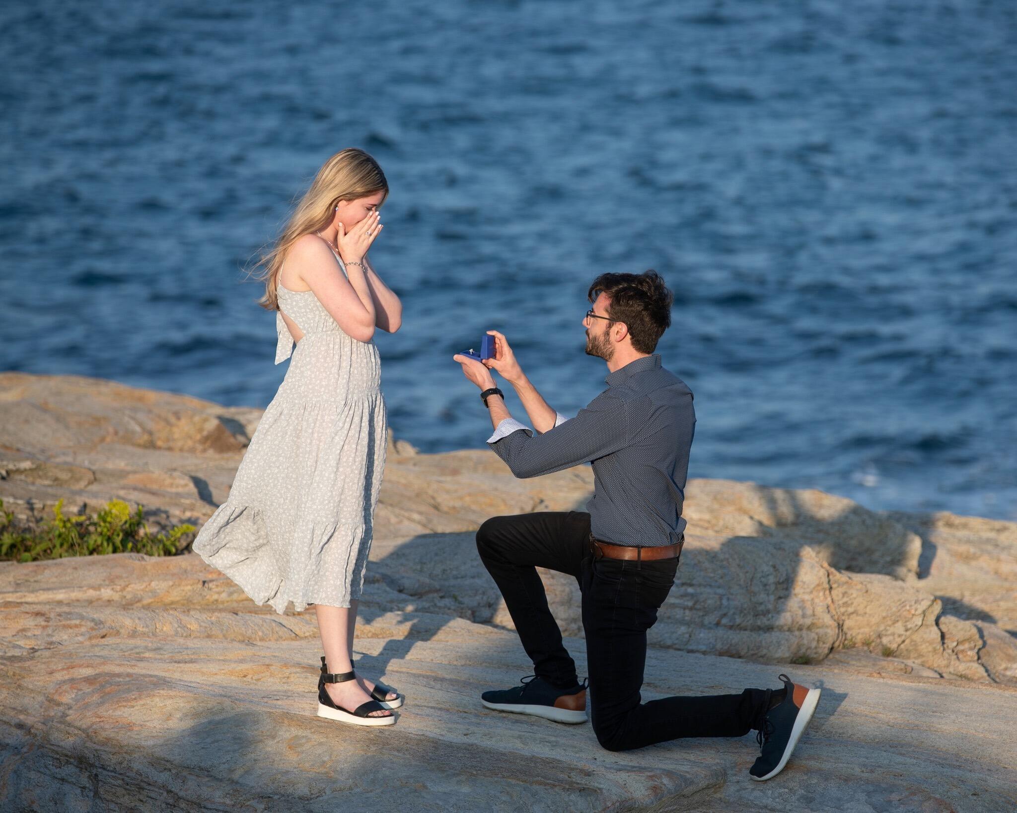 We got engaged!!