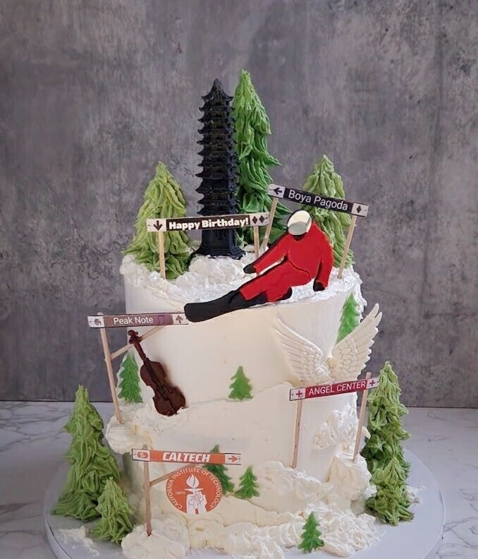 Soon after, Ke turned 30 and they celebrated his birthday together. Pictured here is the cake that Angel designed and protected with her life driving with one hand on the wheel on the streets of Chicago. 