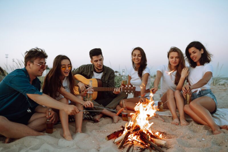 Cousins Beach Bonfire - The Summer I Turned Pretty Party ideas