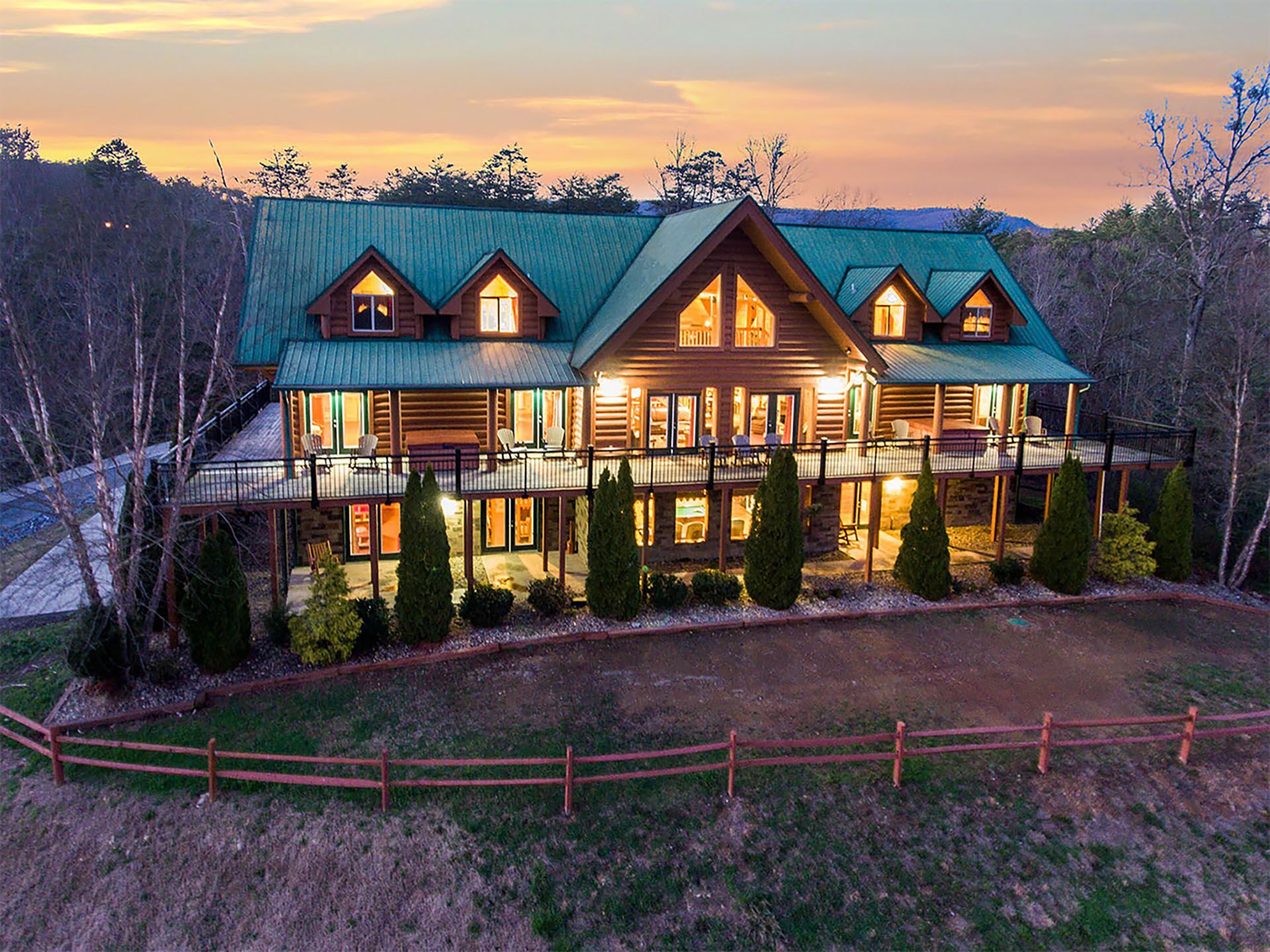 Moose Hollow Lodge | Reception Venues - Sevierville, TN