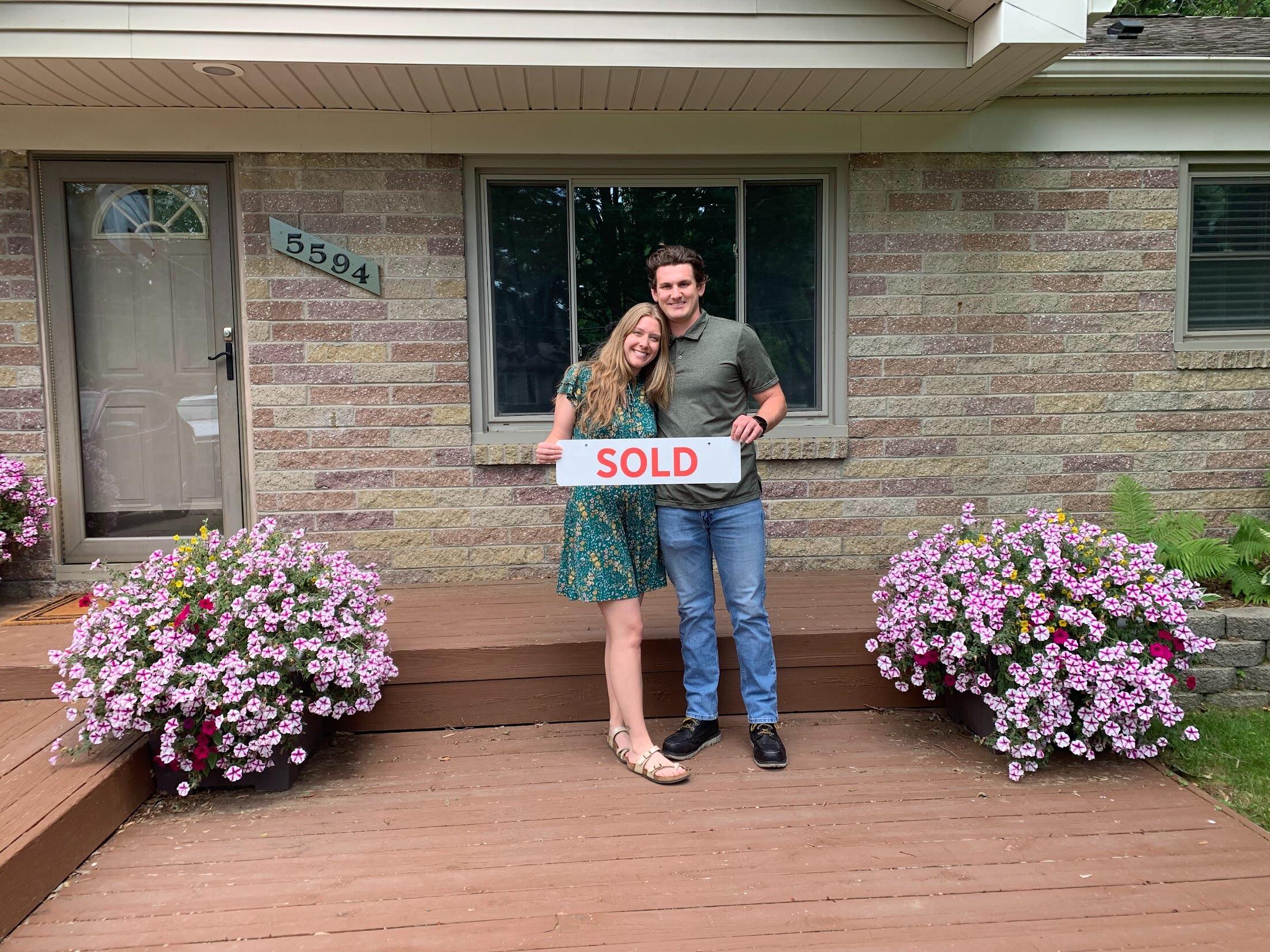 Home Sweet Home - Jillian and John bought their very first house together. And yes, before you ask, they have a fenced in back yard for Daisy and she LOVES it.