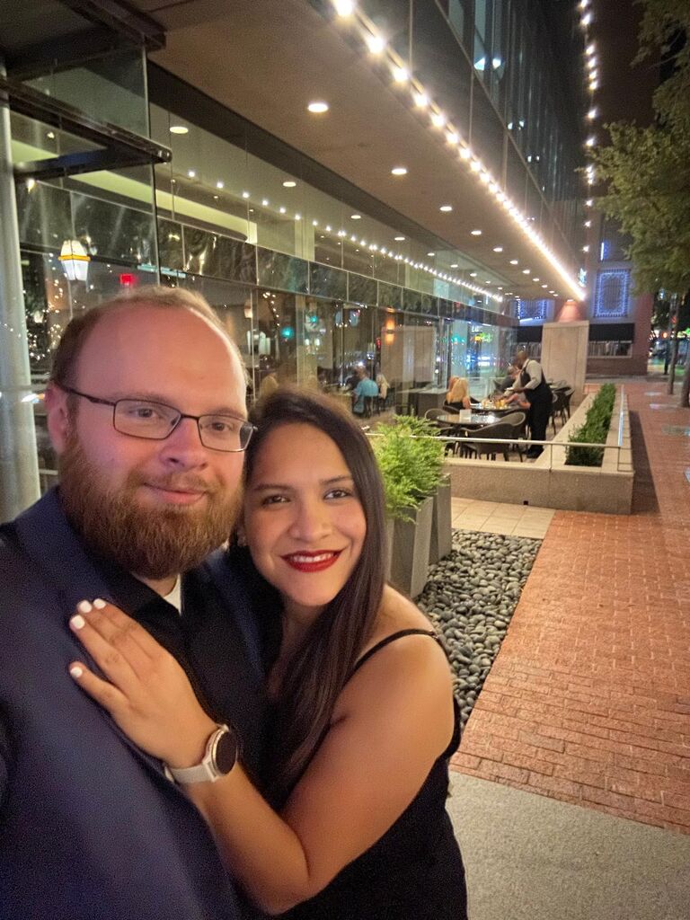 Six months together. / Celebrando 6 meses juntos
