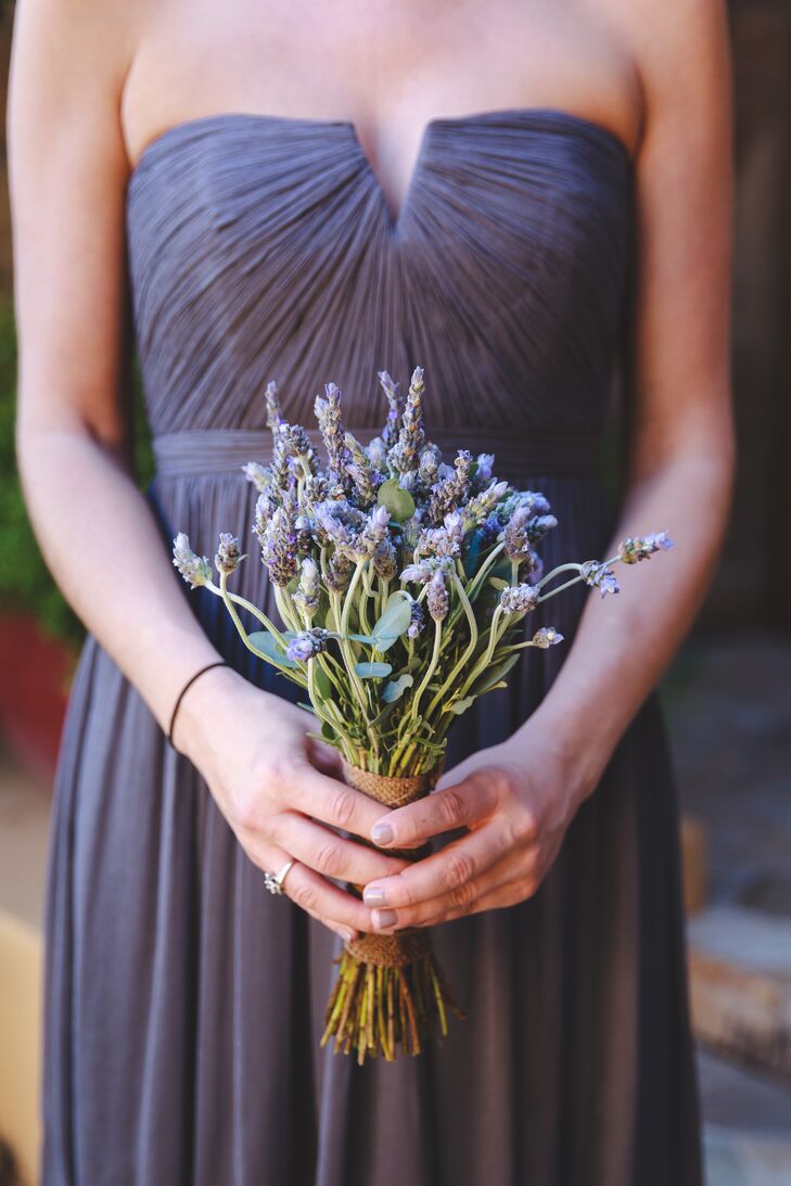 lavender bouquet bridesmaids