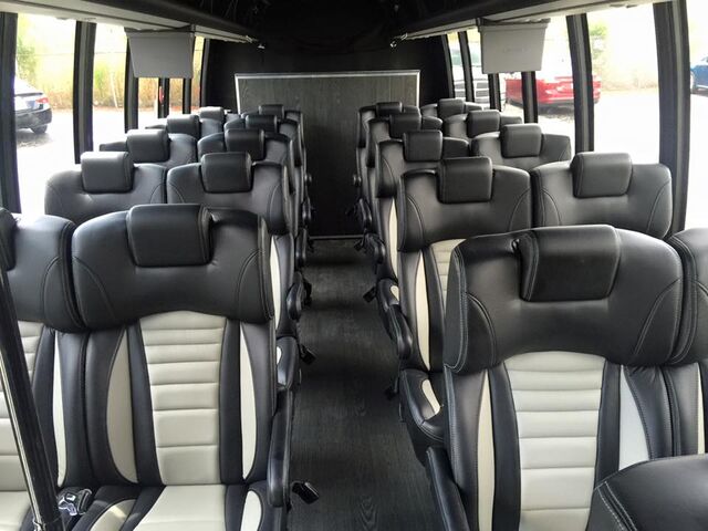 Peoria Charter Coach | Transportation - The Knot