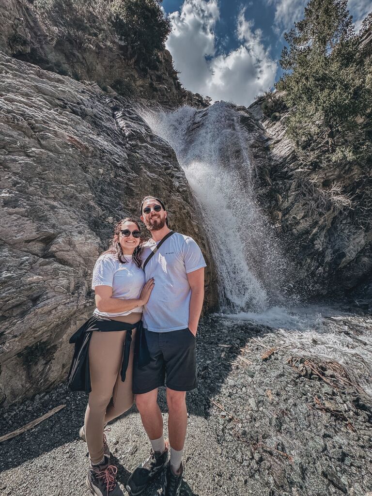 Derek and Kathy both share a fond liking for hiking and exploration. Here, they went to a waterfall in Mt. Baldy with his family. 