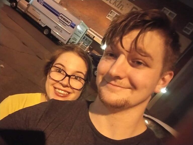 Casey and Marissa packed up their shared apartment, and hit the road. Casey had just been discharged from the Navy after finishing up his 6 year, 2 month, 1 day enlistment, and they decided to start this new journey closer to his family in Oregon.