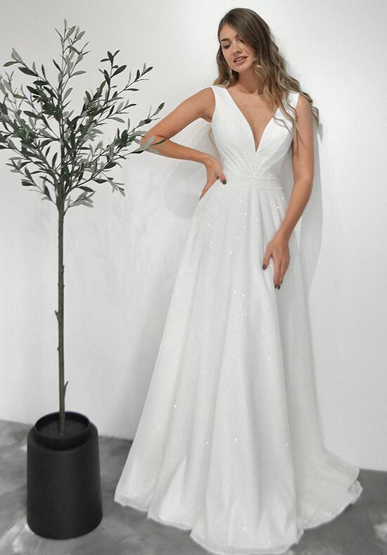 Wedding dresses that clearance make you look taller