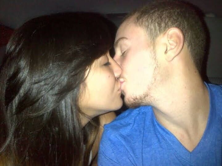 Their first date! This is the picture Fabrizio showed Siti of his new girlfriend.