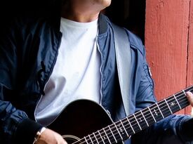 Dan Walker - Singer Guitarist - Kihei, HI - Hero Gallery 1