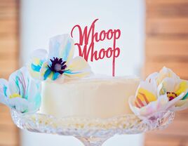 23 Word Cake Toppers to Give Your Cake Some Personality