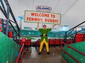 Buddy The Elf | Boston Will Ferrell Impersonator - Impersonator - Boston, MA - Hero Gallery 1