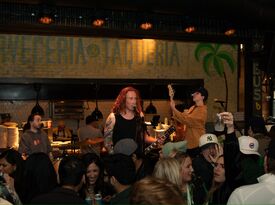 Aaron Gorden - Cover Band - Chicago, IL - Hero Gallery 3