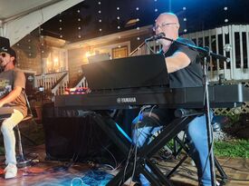 Dueling Pianos + Billy Joel & Elton John shows - Dueling Pianist - Dunedin, FL - Hero Gallery 3
