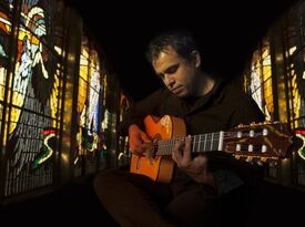 Daniel Martínez - Acoustic Guitarist - Lincoln, NE - Hero Gallery 1