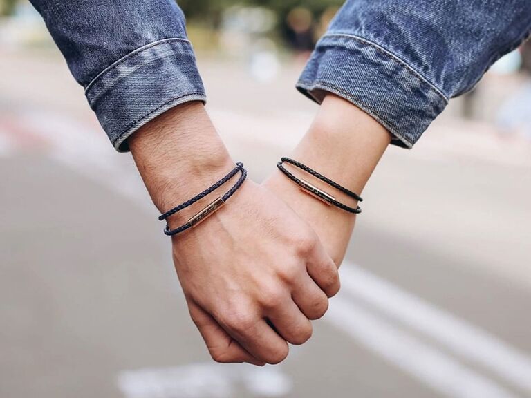 Bond Touch Long Distance Touch Bracelets for Couples - Stay Connected  Anytime, Anywhere - Unique Relationship Gifts with