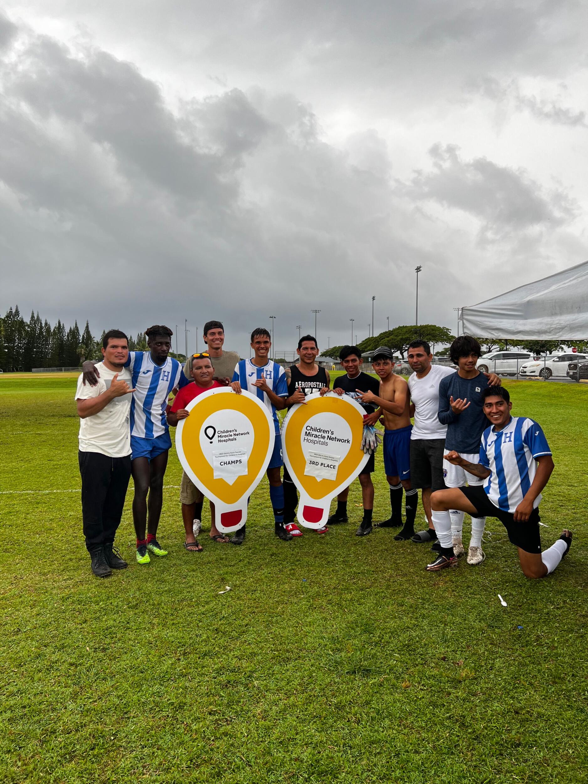 Kin put on his annual   Children’s Miracle Network fundraising tournament (FO DA KIDS). Aiko ended up helping and started falling for Kin’s philanthropic spirit. 