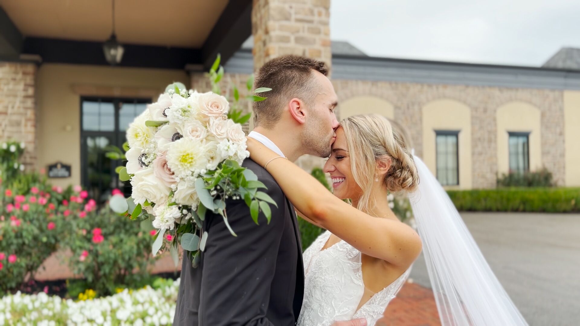 Sarah Hudson Media | Videographers - The Knot