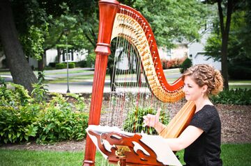 Brittany Smith - Classical Harpist - Barrington, IL - Hero Main
