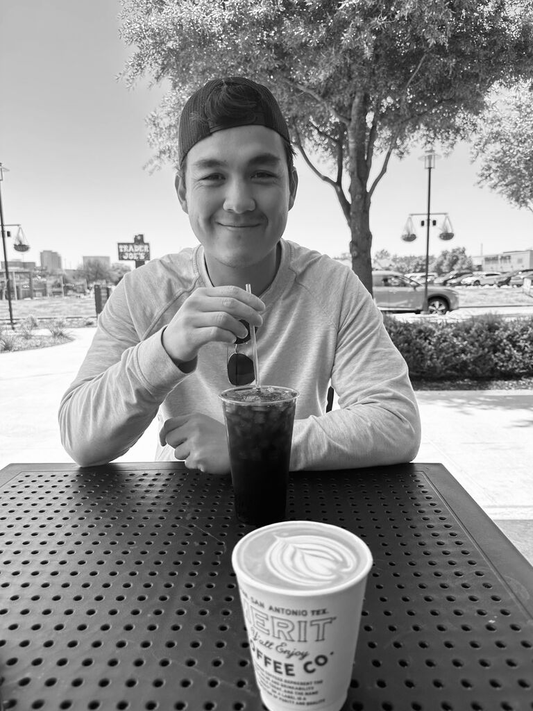 To Brandon's first visit to Texas, enjoying our favorite coffee shop 