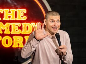 Adam Tiller Comedy - Stand Up Comedian - Seattle, WA - Hero Gallery 4