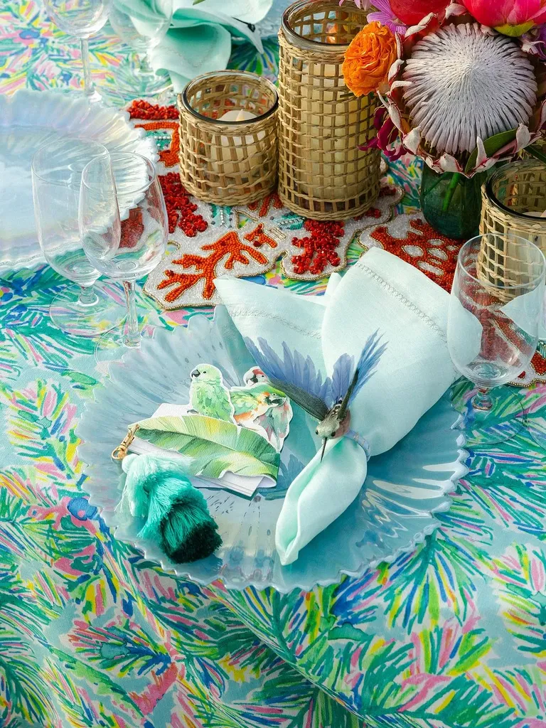 tropical tablesetting