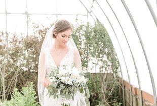 Future brides and grooms travel to Lincoln Wedding and Celebration Show