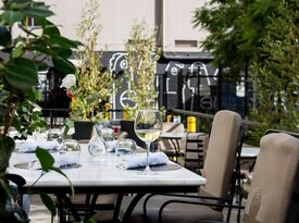 Le Petit Paris - Patio - Restaurant - Los Angeles, CA - Hero Gallery 3