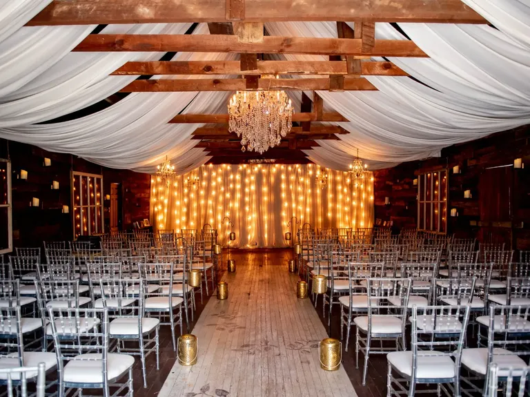 12 Barn Wedding Venues in Virginia Perfect for Your Celebration