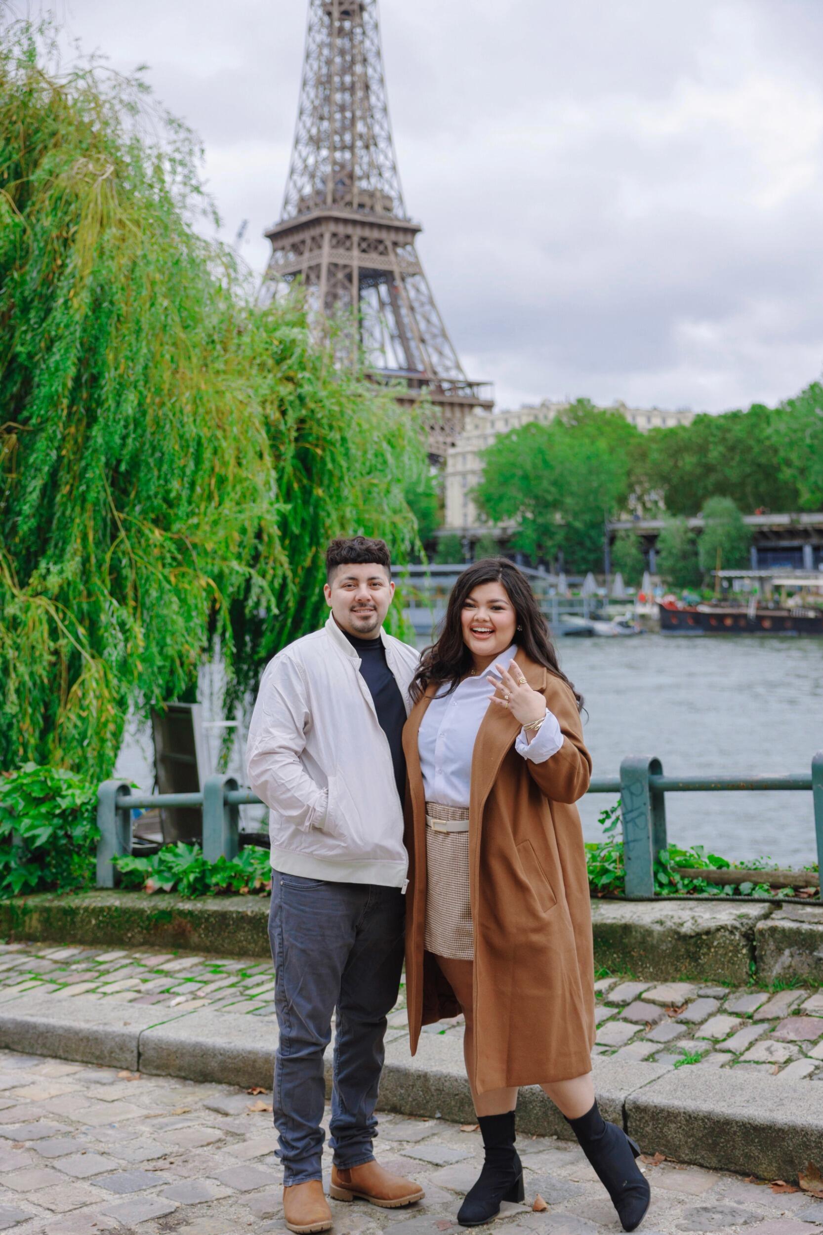 After many years he finally proposed!
He did it in the most romantic place, accompanied by my mother and my best friend. It was absolutely magical