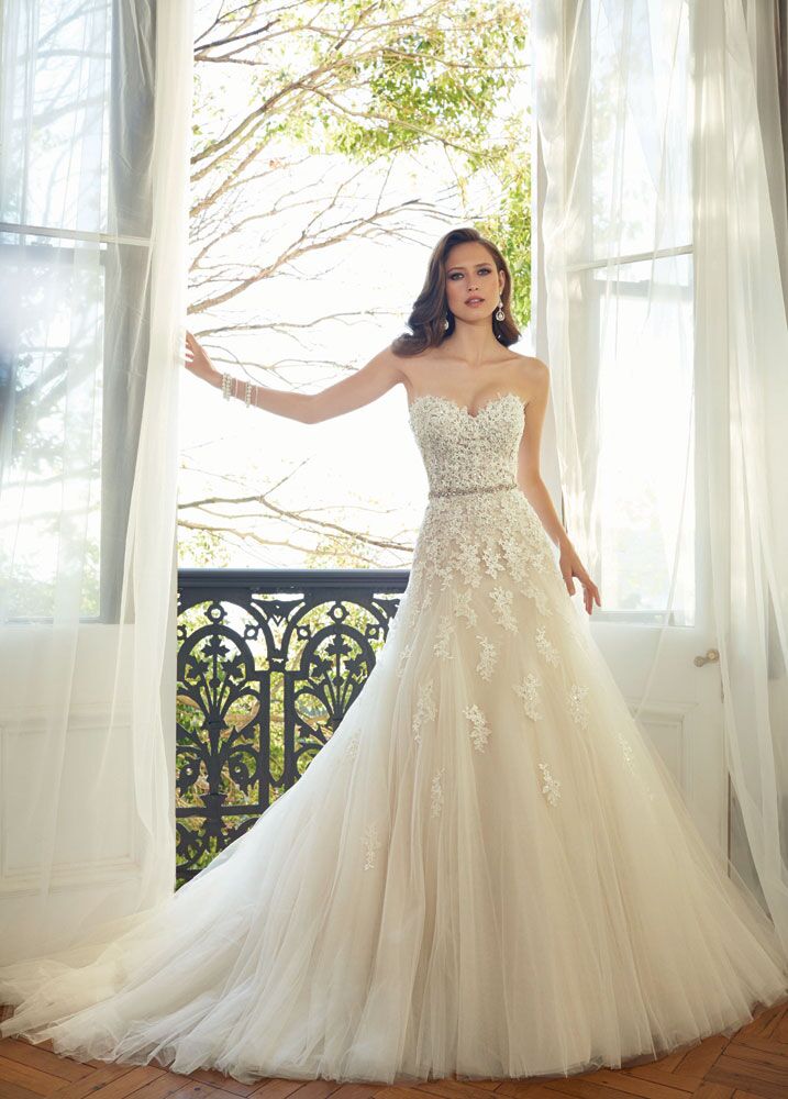 bridal gowns under 2000