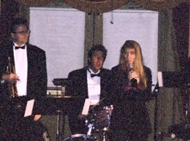 Lynda D'Amour - Jazz Trio - North Andover, MA - Hero Gallery 1