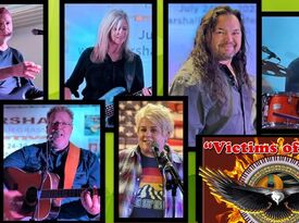 Fleetwood 2 The Max (Fleetwood Mac Tribute Band) - Tribute Band - Lima, OH - Hero Gallery 4